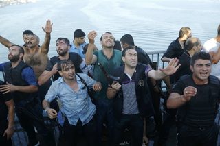 2016-07-16T062815Z_137553874_LR1EC7G0HYGJL_RTRMADP_3_TURKEY-SECURITY.JPG