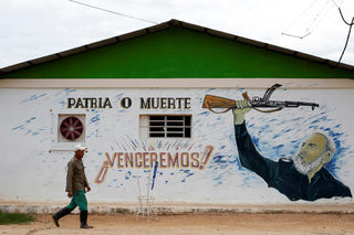 2016-08-12T233904Z_386501412_S1BETVCGHKAA_RTRMADP_3_CUBA-FIDEL.JPG