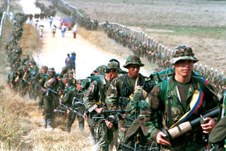 2016-08-25T034148Z_191262683_S1BETXKBOMAA_RTRMADP_3_COLOMBIA-REBELS.JPG