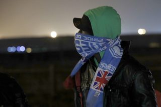 2016-10-24T061258Z_1214780772_LR1ECAO0H9BGG_RTRMADP_3_EUROPE-MIGRANTS-CALAIS.JPG