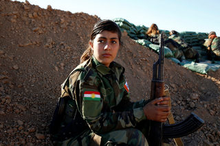 2016-11-03T165537Z_476021280_S1BEUKSWTTAA_RTRMADP_3_MIDEAST-CRISIS-MOSUL-WOMENFIGHTERS.JPG
