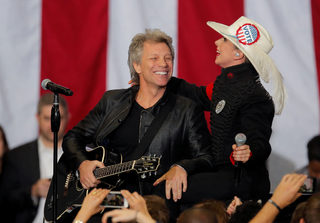 2016-11-08T115250Z_1_MTZGRQECB8BO8SLE_RTRFIPP_0_USA-ELECTION-CLINTON (1).JPG