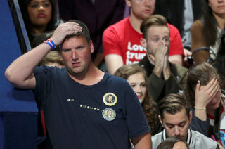 2016-11-09T055328Z_1598693015_S1AEULUCWEAB_RTRMADP_3_USA-ELECTION-CLINTON.JPG
