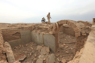 2016-11-16T144912Z_1545898544_D1BEUNEJCAAA_RTRMADP_3_MIDEAST-CRISIS-IRAQ-NIMRUD.JPG
