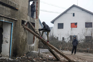 2016-12-22T144200Z_738898144_RC16247D1560_RTRMADP_3_EUROPE-MIGRANTS-SERBIA.JPG