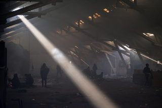 2016-12-21T134047Z_542882162_RC1A2A4171B0_RTRMADP_3_EUROPE-MIGRANTS-SERBIA.JPG
