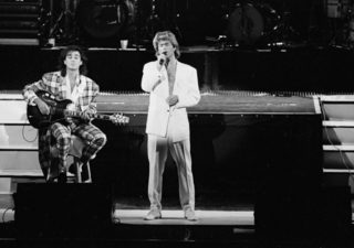 AP_16360855038587.jpg