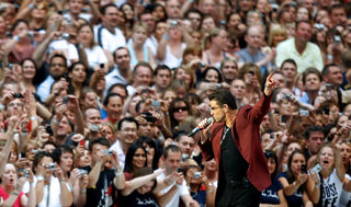 2016-12-26T040822Z_989915359_RC12E3B6FAB0_RTRMADP_3_PEOPLE-MICHAEL.JPG