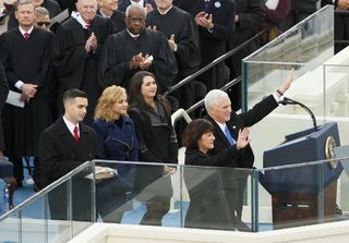 2017-01-20T171039Z_1494859431_HT1ED1K1BP74V_RTRMADP_3_USA-TRUMP-INAUGURATION.JPG