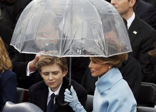 2017-01-20T172238Z_852453125_HT1ED1K1C996O_RTRMADP_3_USA-TRUMP-INAUGURATION.JPG