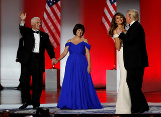 2017-01-21T032909Z_1353697491_RC1C57DC4FE0_RTRMADP_3_USA-TRUMP-INAUGURATION-BALLS.JPG