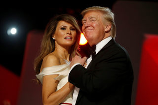 2017-01-21T040220Z_1133915777_RC1376733F00_RTRMADP_3_USA-TRUMP-INAUGURATION-BALLS.JPG