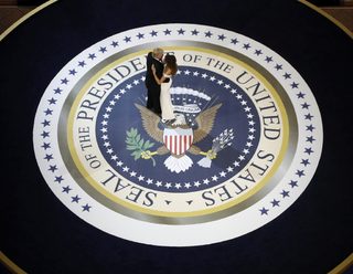 2017-01-21T042231Z_1871236802_HT1ED1L0C53CA_RTRMADP_3_USA-TRUMP-INAUGURATION-BALLS.JPG