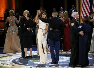 2017-01-21T043051Z_1655670855_HT1ED1L0CIZCY_RTRMADP_3_USA-TRUMP-INAUGURATION-BALLS.JPG