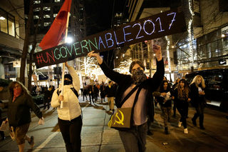 2017-01-21T042510Z_936904964_RC1323B57320_RTRMADP_3_USA-TRUMP-INAUGURATION-PROTESTS.JPG