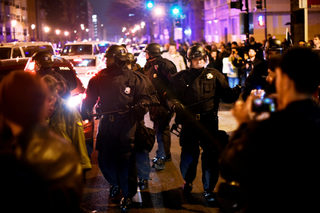 2017-01-21T043706Z_234605443_RC181FA0A160_RTRMADP_3_USA-TRUMP-INAUGURATION-PROTESTS.JPG