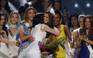 2017-01-30T032444Z_1856598087_RC126B7A8D80_RTRMADP_3_PHILIPPINES-MISSUNIVERSE.JPG
