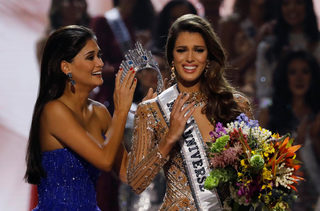 2017-01-30T054820Z_850384220_RC14A7D77500_RTRMADP_3_PHILIPPINES-MISSUNIVERSE.JPG