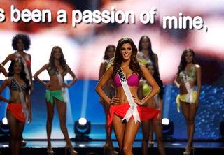 2017-01-30T061654Z_2091627935_RC16937C07C0_RTRMADP_3_PHILIPPINES-MISSUNIVERSE.JPG