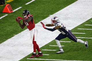 2017-02-06T003129Z_734216142_NOCID_RTRMADP_3_NFL-SUPER-BOWL-LI-NEW-ENGLAND-PATRIOTS-VS-ATLANTA-FALCONS.JPG