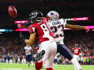 2017-02-06T005148Z_610288511_NOCID_RTRMADP_3_NFL-SUPER-BOWL-LI-NEW-ENGLAND-PATRIOTS-VS-ATLANTA-FALCONS.JPG