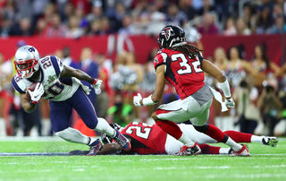 2017-02-06T000151Z_767416078_NOCID_RTRMADP_3_NFL-SUPER-BOWL-LI-NEW-ENGLAND-PATRIOTS-VS-ATLANTA-FALCONS.JPG