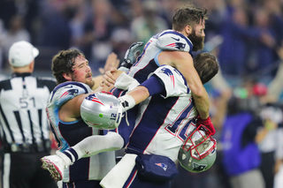 2017-02-06T033750Z_53262883_NOCID_RTRMADP_3_NFL-SUPER-BOWL-LI-NEW-ENGLAND-PATRIOTS-VS-ATLANTA-FALCONS.JPG