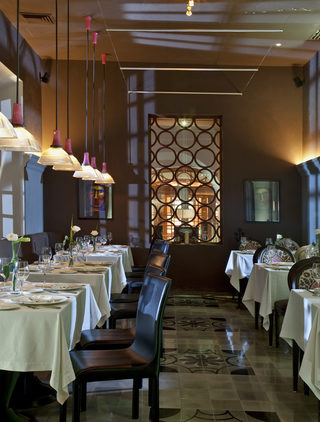 Rosas_restaurant.jpg