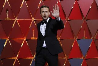 2017-02-27T020541Z_295625206_HP1ED2R05TGFG_RTRMADP_3_AWARDS-OSCARS.JPG