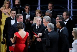 2017-02-27T051713Z_201091498_HP1ED2R0EOO30_RTRMADP_3_AWARDS-OSCARS.JPG