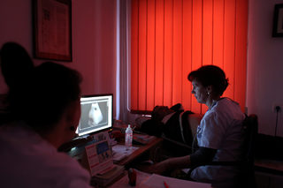 2017-03-09T150406Z_606457862_RC1B4B94C770_RTRMADP_3_ROMANIA-HEALTH.JPG