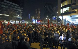 2017-03-11T203519Z_115501404_LR1ED3B1L6JQ6_RTRMADP_3_TURKEY-REFERENDUM-NETHERLANDS.JPG