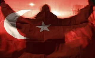 2017-03-11T215647Z_790835405_LR1ED3B1OYBRG_RTRMADP_3_TURKEY-REFERENDUM-NETHERLANDS.JPG
