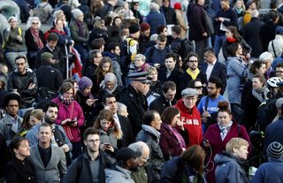 2017-03-23T174907Z_1828033256_LR1ED3N1DHIF6_RTRMADP_3_BRITAIN-SECURITY-VIGIL.JPG