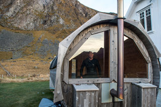 2017-03-24T100922Z_1_MTZSPDED3OBDJLFS_RTRFIPP_4_CHASING-THE-SHOT-MIHK-FANNING-NORWAY.JPG