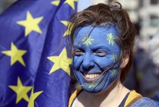 2017-03-25T110051Z_1680413621_LR1ED3P0UL3BB_RTRMADP_3_BRITAIN-EU.JPG