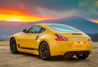 Nissan-370Z_Coupe_Heritage_Edition-2018-1280-09.jpg