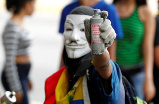 2017-04-19T205725Z_1237602998_RC193D597C20_RTRMADP_3_VENEZUELA-POLITICS-PROTESTS.JPG