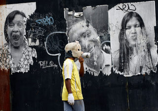 2017-04-19T210952Z_641288048_RC1EE85EAF00_RTRMADP_3_VENEZUELA-POLITICS-PROTESTS.JPG