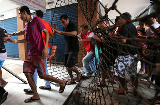 2017-04-28T163620Z_1407046338_RC17AD06C1B0_RTRMADP_3_BRAZIL-POLITICS-PROTESTS.JPG