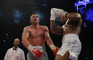 2017-04-29T223626Z_136506986_MT1ACI14786792_RTRMADP_3_BOXING-HEAVYWEIGHTJOSHUA-KLITSCHKO.JPG