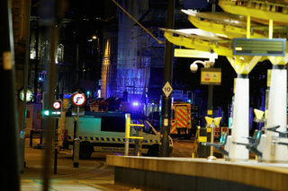 2017-05-23T005929Z_1588100101_RC17A61A27F0_RTRMADP_3_BRITAIN-SECURITY-MANCHESTER.JPG