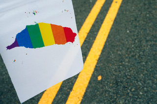 2017-05-24T080547Z_970043679_RC111DE68A60_RTRMADP_3_TAIWAN-LGBT-MARRIAGE.JPG