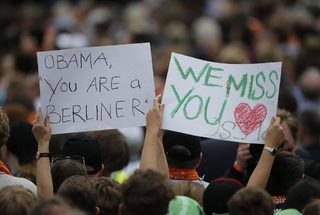 2017-05-25T094132Z_3992055_UP1ED5P0QX7AK_RTRMADP_3_GERMANY-USA-OBAMA.JPG