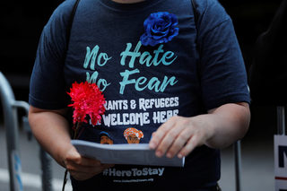 2017-06-02T021556Z_1704259288_RC1D81C268B0_RTRMADP_3_USA-TRUMP-PROTEST.JPG