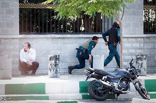 2017-06-07T103040Z_1005972436_RC1796E90550_RTRMADP_3_IRAN-SECURITY.JPG