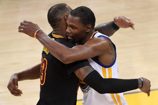 2017-06-13T044420Z_339996770_RC1FA4F41E00_RTRMADP_3_BASKETBALL-NBA-FINALS.JPG