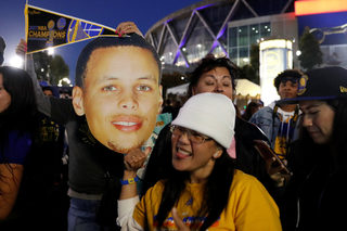 2017-06-13T045946Z_378003721_RC19DEE191E0_RTRMADP_3_BASKETBALL-NBA-FINALS.JPG