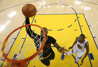 2017-06-13T061044Z_30991269_RC163F7ADFA0_RTRMADP_3_BASKETBALL-NBA-FINALS.JPG