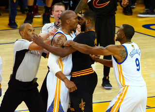 2017-06-13T054538Z_1195040_RC188CEDA680_RTRMADP_3_BASKETBALL-NBA-FINALS.JPG